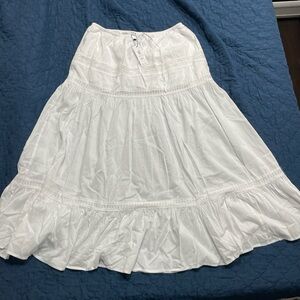 Elegant White Women's Skirt